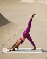 Vuori AllTheFeels™ Legging | Magenta