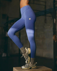Vuori AllTheForm™ Legging - Short | Bright Iris