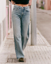 Women's Vuori Vintage Wideleg Jean | Light Wash Indigo Denim