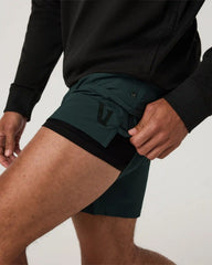 Vuori HardKore Short Lined 7" | Hemlock