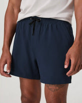 Vuori HardKore Short Lined 5" | Ink