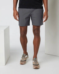 Vuori Meta™ Short 6" | Charcoal