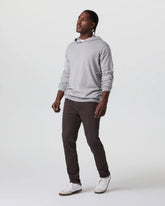 Vuori Meta™ Twill Pant Athletic Slim 32" | Sangria