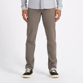 Vuori Meta™ Pant Athletic Slim Fit 34" | Cocoa