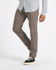 Vuori Meta™ Pant Athletic Slim Fit 32" | Cocoa