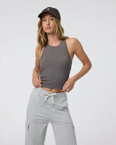 Pose Plyo Tank | Chia