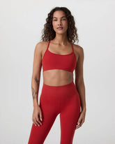 Vuori AllTheFeels™ Bra | Scarlet