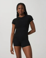 Vuori AllTheFeels™ Short Sleeve Essential Tee | Black