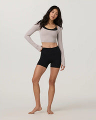 Vuori AllTheFeels™ Long Sleeve Scoop Top | Soft Pewter