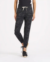 Performance Jogger - Long | Black Camo