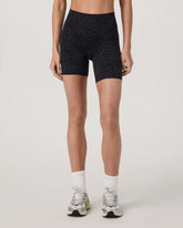 Vuori AllTheForm™ Short 6" | Black Blurred Torrent