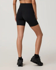 Vuori AllTheForm™ Short 6" | Black Tonal
