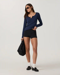 Vuori AllTheForm™ Micro Short 2.5" | Black Tonal