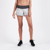 Omni Performance Short | Grey Dunes Texture