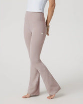 Vuori AllTheFeels™ Slim Flare | Soft Pewter