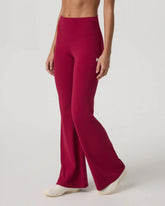 Vuori AllTheForm™ Flare - Short | Strawberry