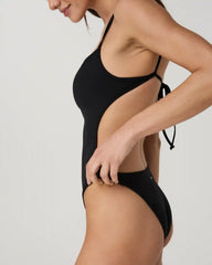 Bluff One Piece | Black