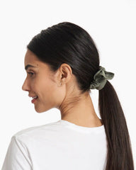 Tie Scrunchy | Pistachio