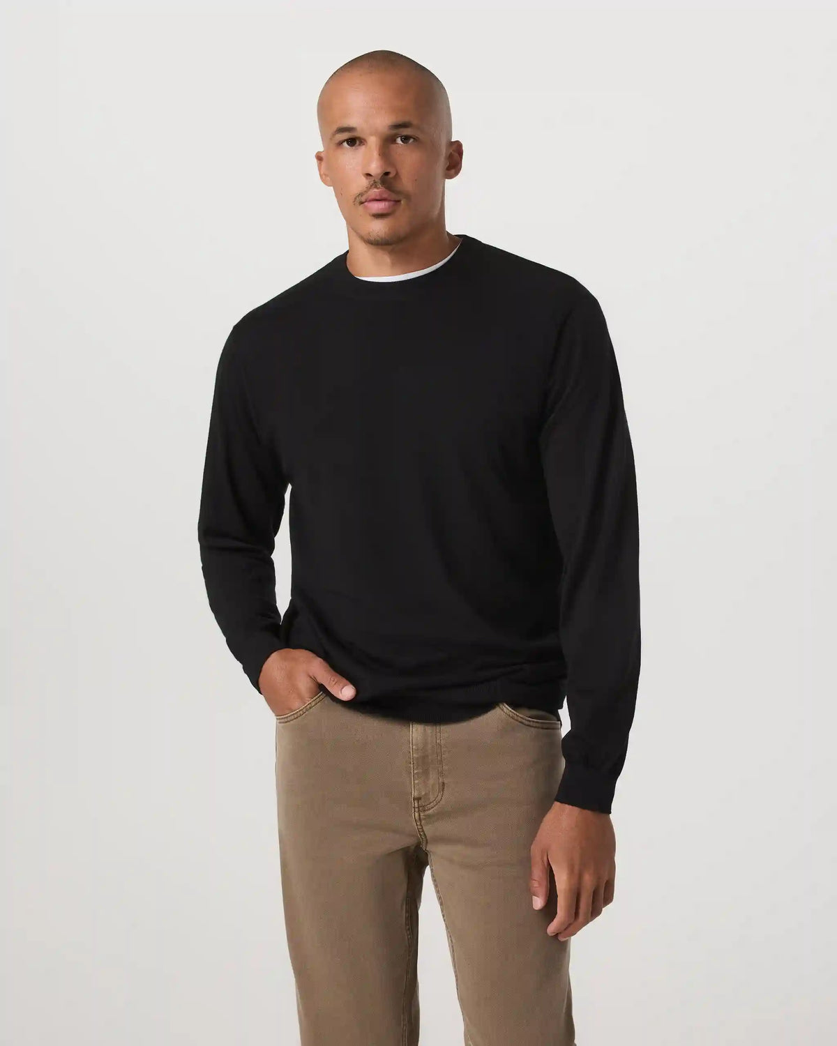 Merino Fine Gauge Wool Sweater | Black