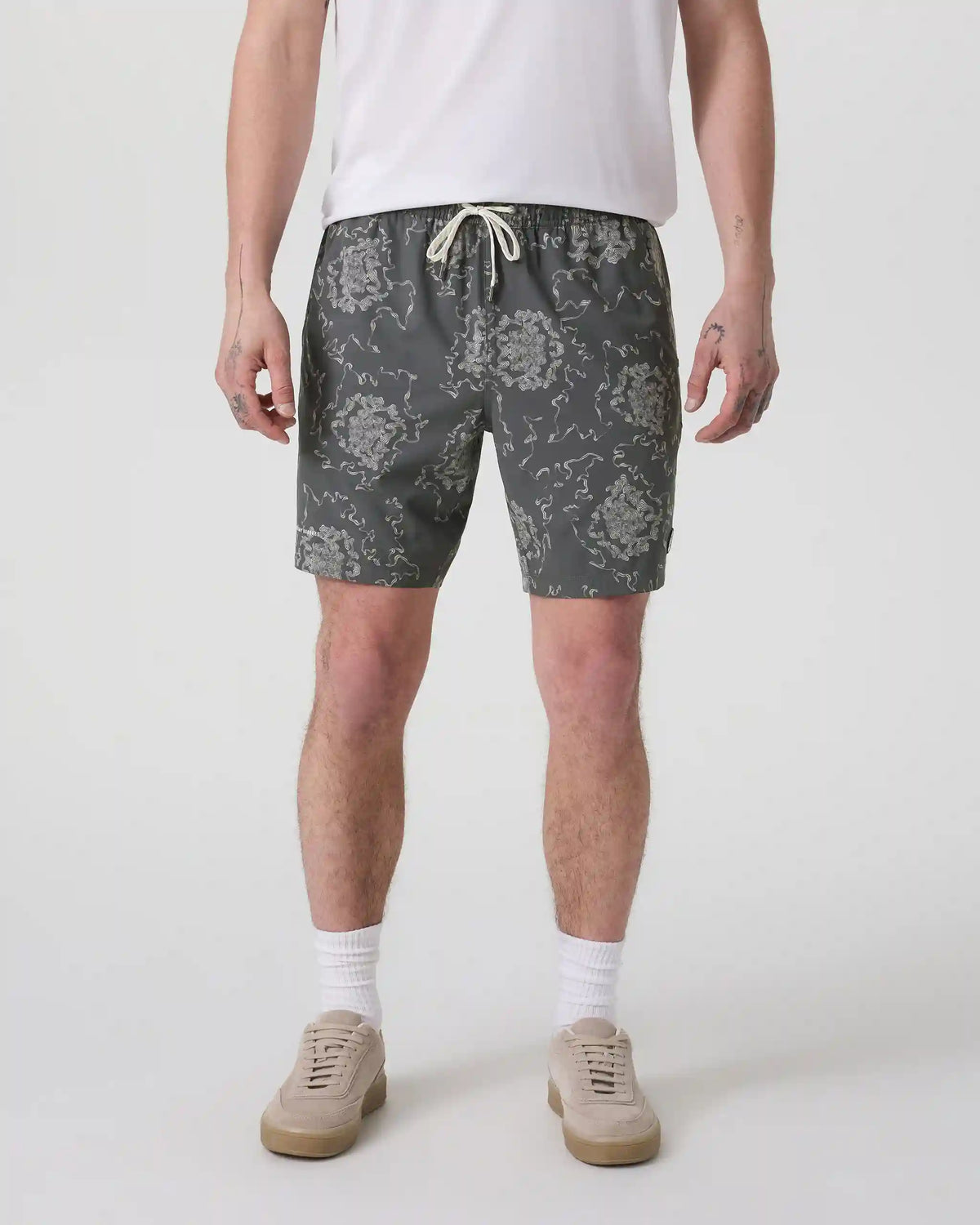 Kore Short Lined 7" Vuori x Kelsey Brookes | Dark Pewter