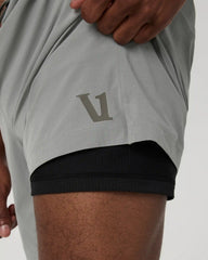 Vuori HardKore Short Lined 7" | Slate Rock