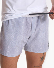 Cape Short | Platinum Fresco