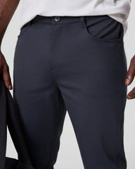 Vuori Meta™ Twill Pant Athletic Slim 32" | Navy