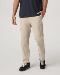 Cascade Tech Chino Pant Classic Fit 32" | Trench