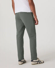 Vuori Meta™ Trouser Classic Fit 32" | Light Oregano