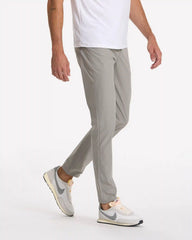 Vuori Meta™ Pant Athletic Slim Fit 34" | Driftwood