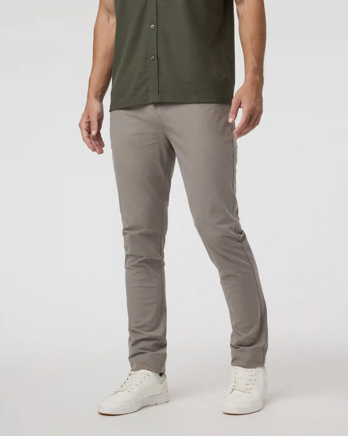 Vuori Meta™ Pant Athletic Slim Fit 34" | Mocha