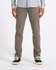 Vuori Meta™ Pant Athletic Slim Fit 32" | Cocoa