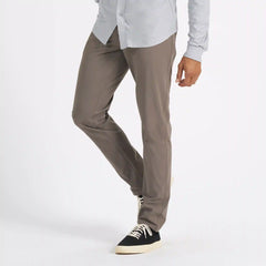 Vuori Meta™ Pant Athletic Slim Fit 30” | Cocoa