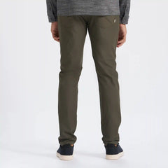 Vuori Meta™ Pant Athletic Slim Fit 30” | Dark Oregano (OLD)