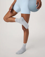 Half Crew Gripper Sock | Light Heather Grey
