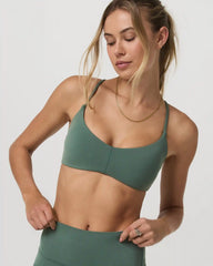 Vuori AllTheFeels™ Strappy Back Bra | Agate Green