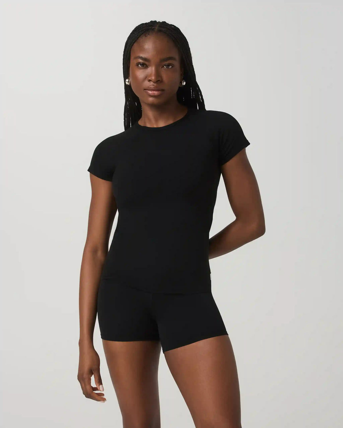 Vuori AllTheFeels™ Short Sleeve Essential Tee | Black