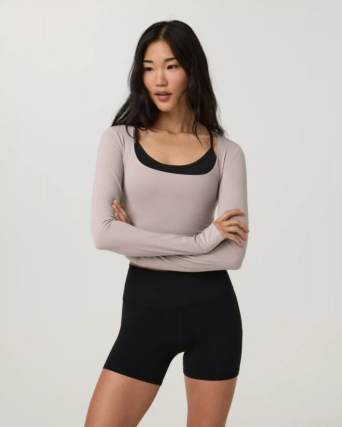 Vuori AllTheFeels™ Long Sleeve Scoop Top | Soft Pewter