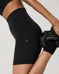 Vuori AllTheForm™ Short 6" | Black Tonal