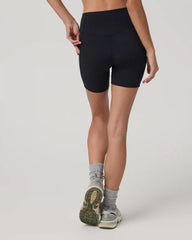 Vuori AllTheForm™ Pocket Short 6" | Black