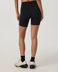 Vuori AllTheForm™ Pocket Short 6" | Black Tonal