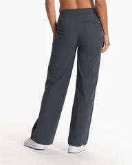 Womens Vuori Meta™ Wideleg Pant - Short | Charcoal