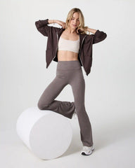 Halo Slim Flare Pant | Chia Heather