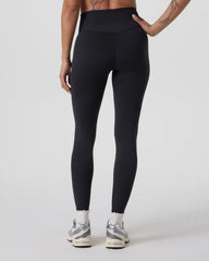 Vuori AllTheForm™ Legging - Short | Black