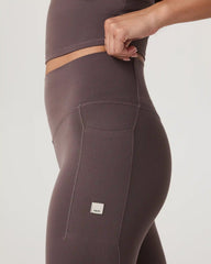 Vuori AllTheForm™ Pocket Legging | Huckleberry