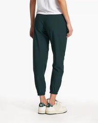 Weekend Jogger | Grass