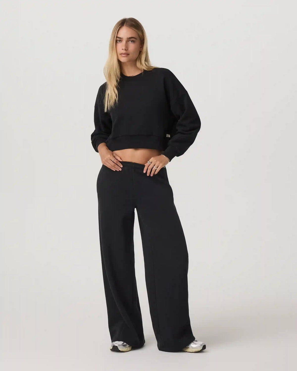 Restore Ultra Wideleg Sweatpant - Long | Washed Black