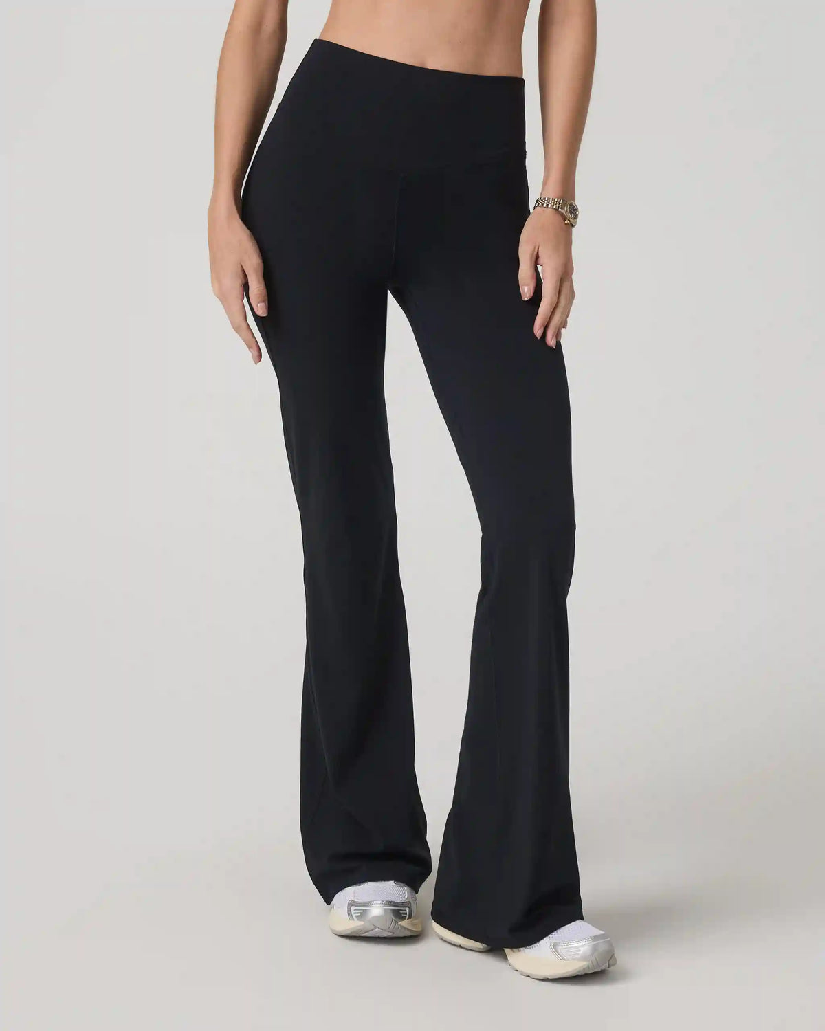 Vuori AllTheForm™ Flare - Long | Black