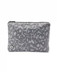 ALOHA-Mid Pouch | Cocoa Spots